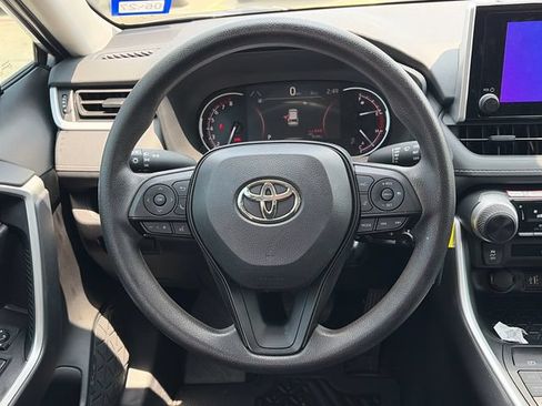 Used 2025 Toyota RAV4 LE AWD/4WD image 14