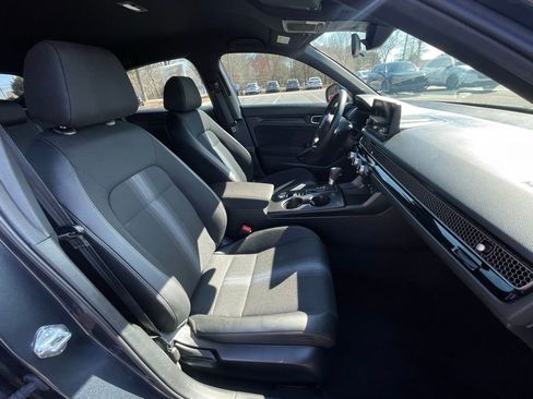 Certified 2025 Honda Civic Sport image 31