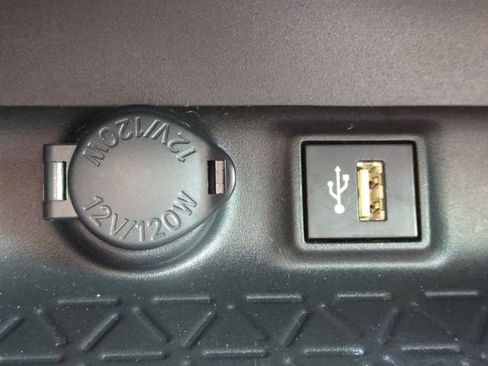 Used 2023 Toyota RAV4 XLE w/ Convenience Package FWD image 18