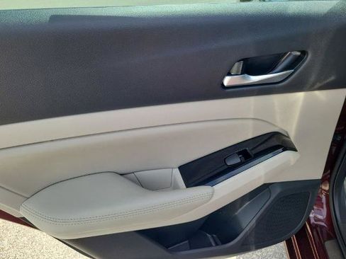 Certified 2023 Nissan Altima 2.5 SL FWD image 17