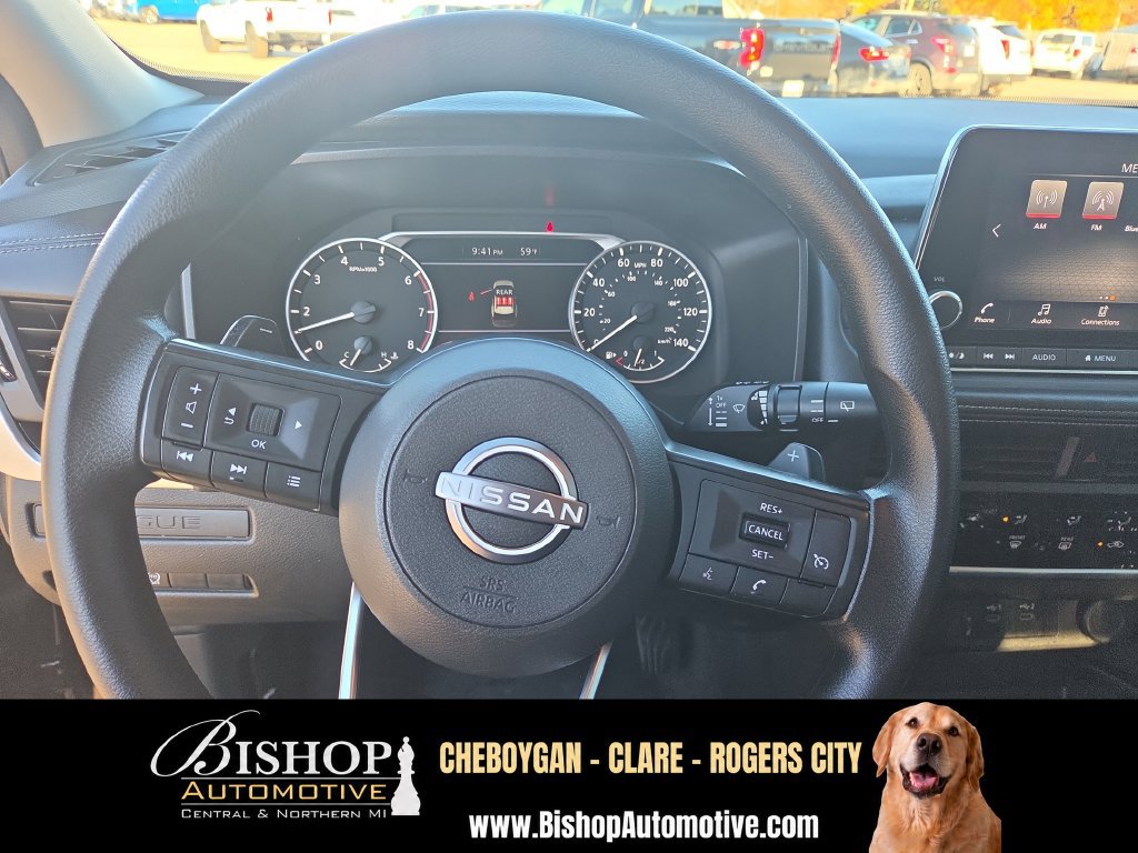 Used 2024 Nissan Rogue S AWD/4WD image 16