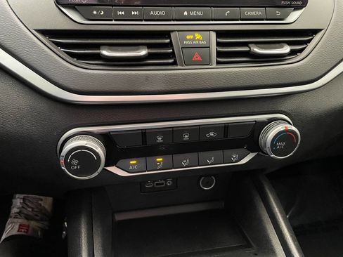 Used 2022 Nissan Altima 2.5 SV image 34