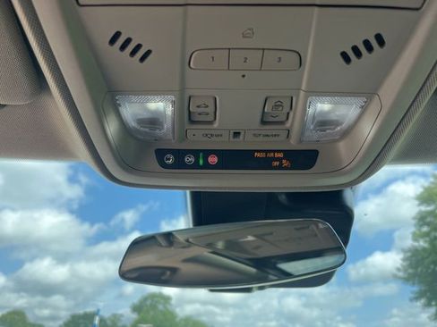 Certified 2023 Cadillac XT4 Premium Luxury FWD image 27