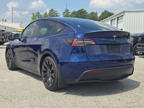 Used 2022 Tesla Model Y Performance AWD/4WD image 3