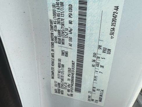 Used 2017 Ford F250 XL w/ Power Equipment Group AWD/4WD image 39