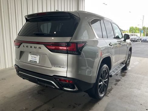 Used 2025 Lexus LX 600 F Sport w/ Accessory Package (2T) AWD/4WD image 25