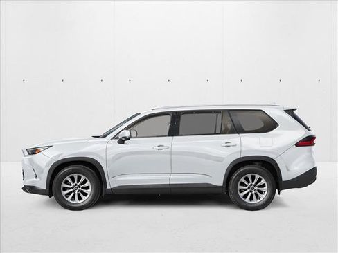 New 2026 Toyota Grand Highlander XLE FWD image 3