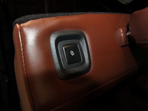 Used 2025 Lincoln Navigator Reserve AWD/4WD image 30