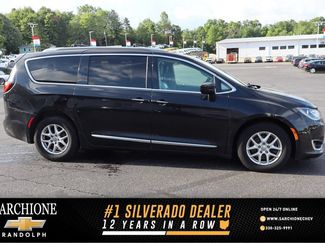 Used 2020 Chrysler Pacifica Touring-L FWD video 1