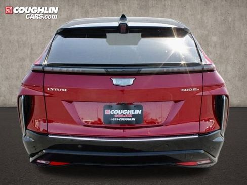 New 2025 Cadillac Lyriq Luxury w/ LPO, Floor Liner Package image 5