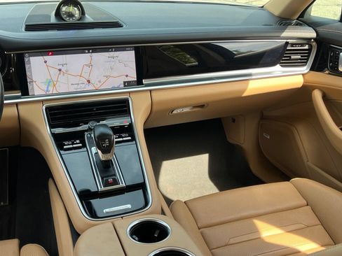 Used 2020 Porsche Panamera 4 AWD/4WD image 28