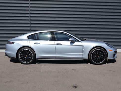 Certified 2022 Porsche Panamera Turbo S AWD/4WD image 11