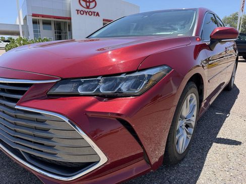 Used 2019 Toyota Avalon XLE w/ Carpet Mat Package FWD image 10