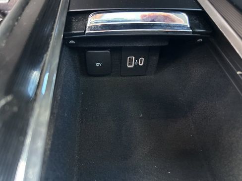 Used 2022 Lincoln Corsair Reserve w/ Equipment Group 201A image 43