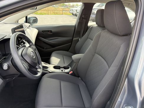 Used 2023 Toyota Corolla LE w/ Carpet Mat Package (TMS) FWD image 9
