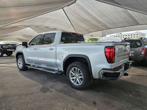 Used 2021 GMC Sierra 1500 SLT AWD/4WD image 9