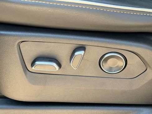 Used 2024 Cadillac Escalade Sport w/ LPO, ONYX Package image 19