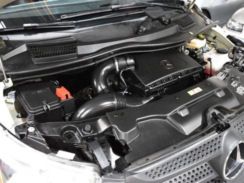 Used 2020 Mercedes-Benz Metris Passenger image 56
