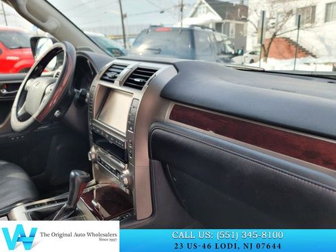 Used 2014 Lexus GX 460 w/ Premium Package image 14