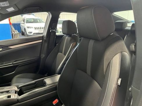 Used 2020 Honda Civic Sport image 23