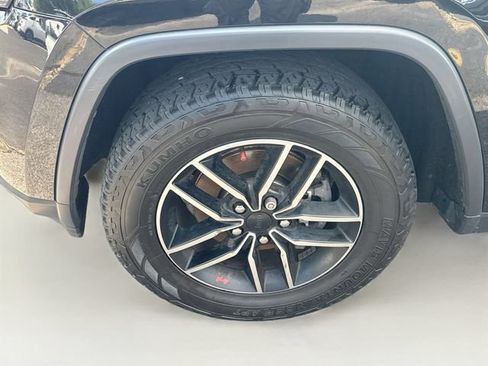 Used 2020 Jeep Grand Cherokee Trailhawk w/ Trailhawk Luxury Group AWD/4WD image 36