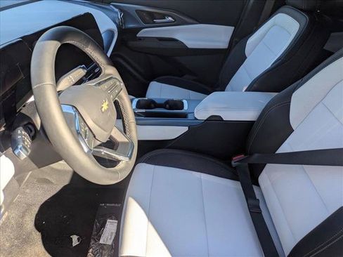 New 2026 Chevrolet Equinox EV LT AWD/4WD image 3