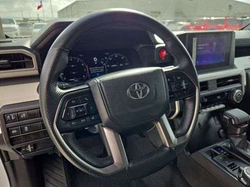 Used 2024 Toyota Tacoma TRD Off-Road AWD/4WD image 17