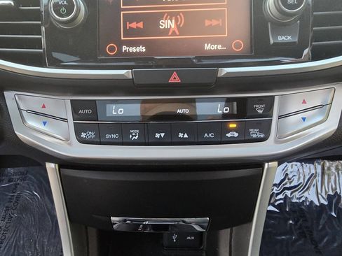 Used 2014 Honda Accord EX-L image 30