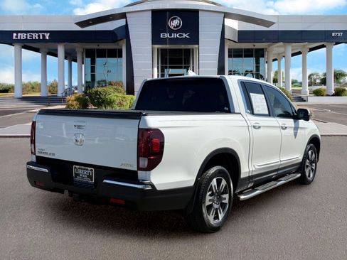 Used 2018 Honda Ridgeline RTL-T image 3