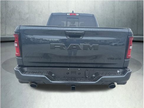 New 2026 RAM 1500 Big Horn AWD/4WD image 4