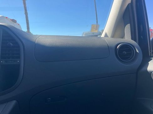 Used 2016 Mercedes-Benz Metris image 17