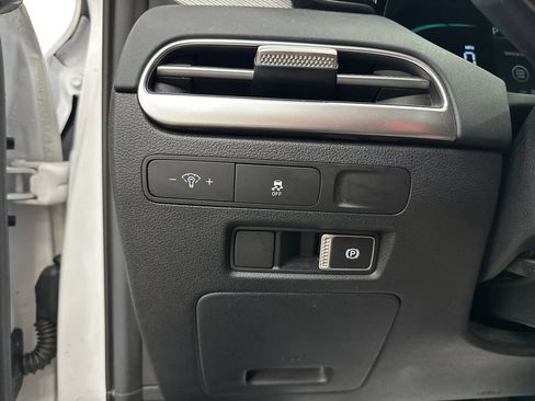 Used 2025 Hyundai Palisade SE FWD image 32