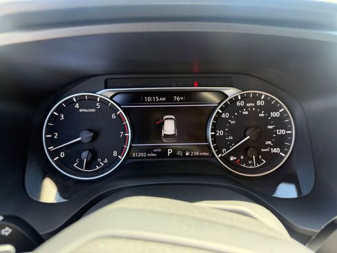 Used 2025 Nissan Rogue SV image 38