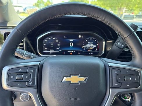 Used 2025 Chevrolet Silverado 2500 LT w/ Convenience Package AWD/4WD image 19