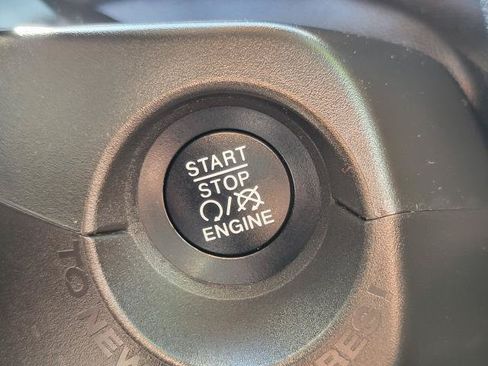Used 2021 Jeep Renegade Limited AWD/4WD image 15