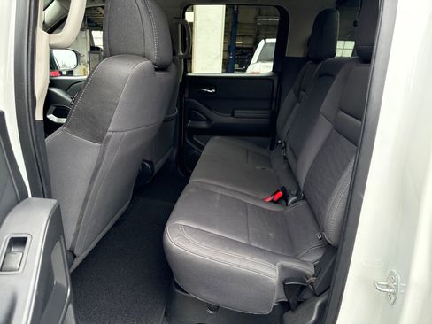 Used 2023 Nissan Frontier SV w/ SV Convenience Package image 25