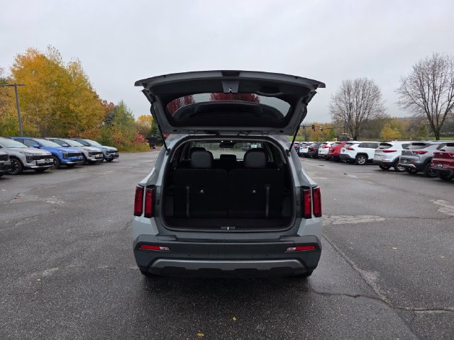 Certified 2023 Kia Sorento S w/ Panoramic Sunroof Package AWD/4WD image 10