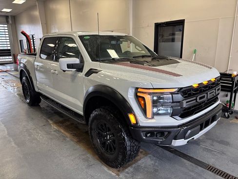 Used 2024 Ford F150 Raptor AWD/4WD image 8