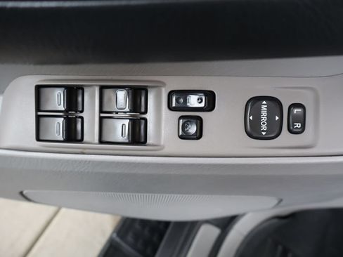 Used 2004 Toyota 4Runner Sport AWD/4WD image 15