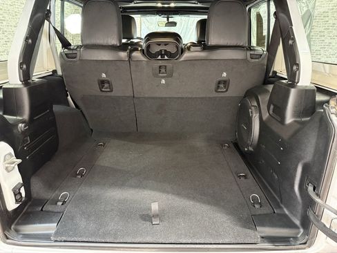 Used 2023 Jeep Wrangler Altitude image 13