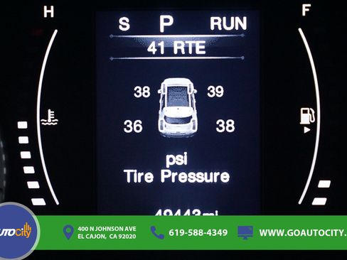 Used 2023 Jeep Renegade Latitude AWD/4WD image 3