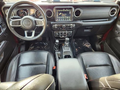 Used 2022 Jeep Wrangler Unlimited Sahara w/ Cold Weather Group image 24