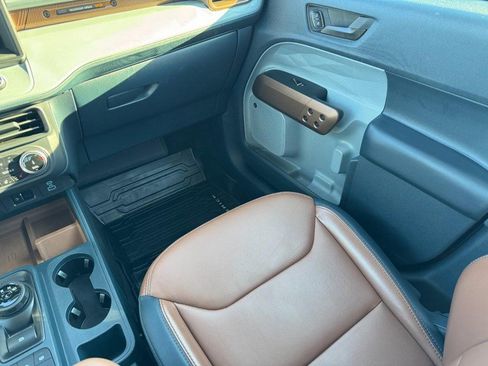 Used 2024 Ford Maverick Lariat image 15