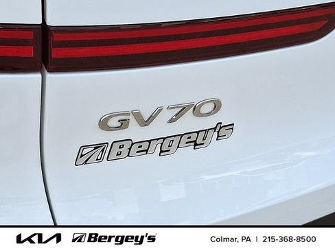 Used 2023 Genesis GV70 2.5T w/ Select Package AWD/4WD image 37