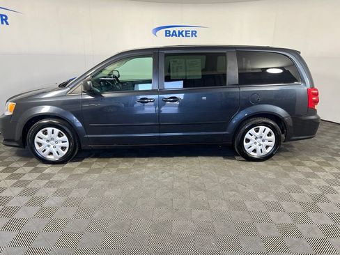 Used 2014 Dodge Grand Caravan SE w/ Quick Order Package 29E SE FWD image 2