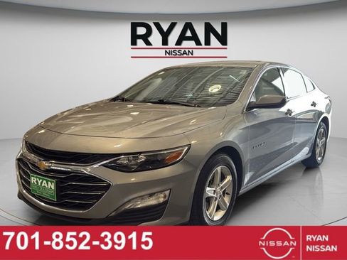 Used 2024 Chevrolet Malibu LT FWD image 13
