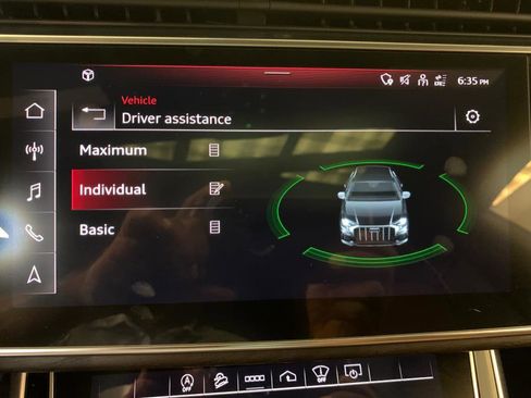 Used 2021 Audi Q8 Prestige w/ Prestige Package image 36