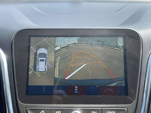 Used 2018 Chevrolet Equinox Premier FWD image 20