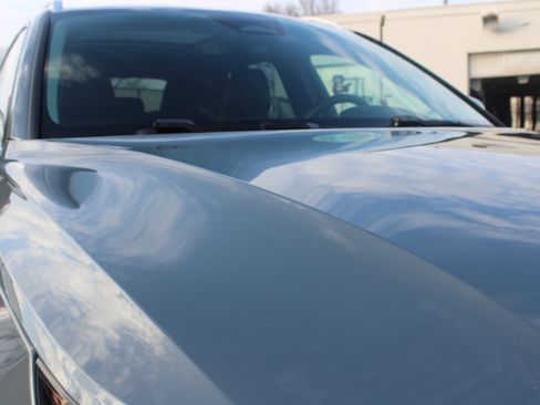 Used 2023 Volvo XC40 B5 Plus image 62