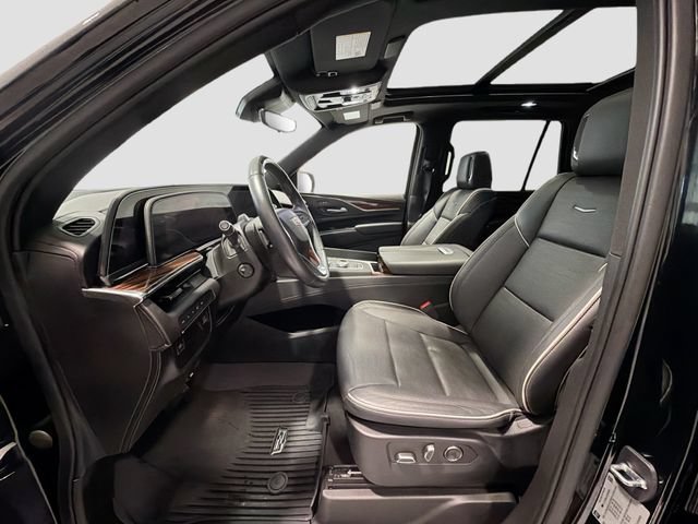 Certified 2023 Cadillac Escalade Premium Luxury w/ LPO, Floor Liner Package AWD/4WD image 19
